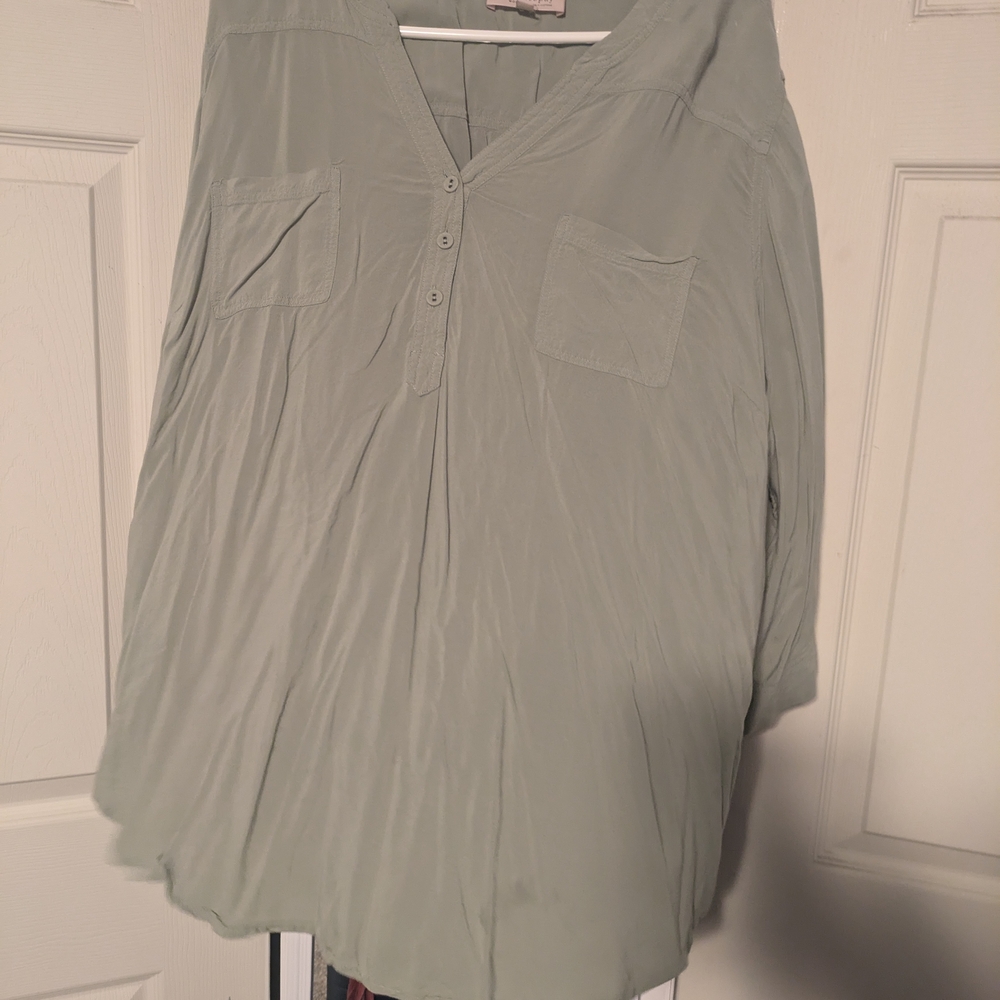 Philosophy Gray Pleated 3/4 Sleeve Blouse